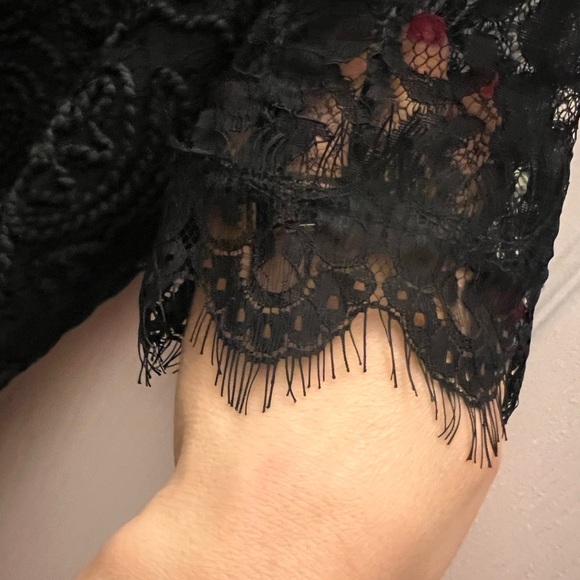 Zara lace top . Worn once  size small - Picture 4 of 8